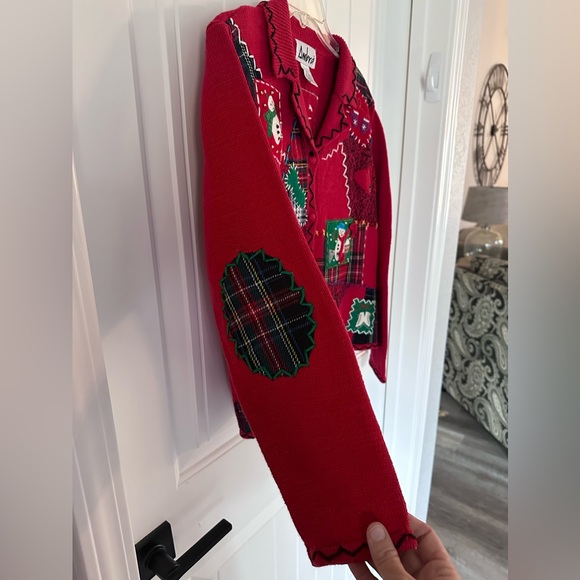 Vintage Christmas Icons Patchwork cute/Ugly Christmas Cardigan Sweater S… - Picture 3 of 16